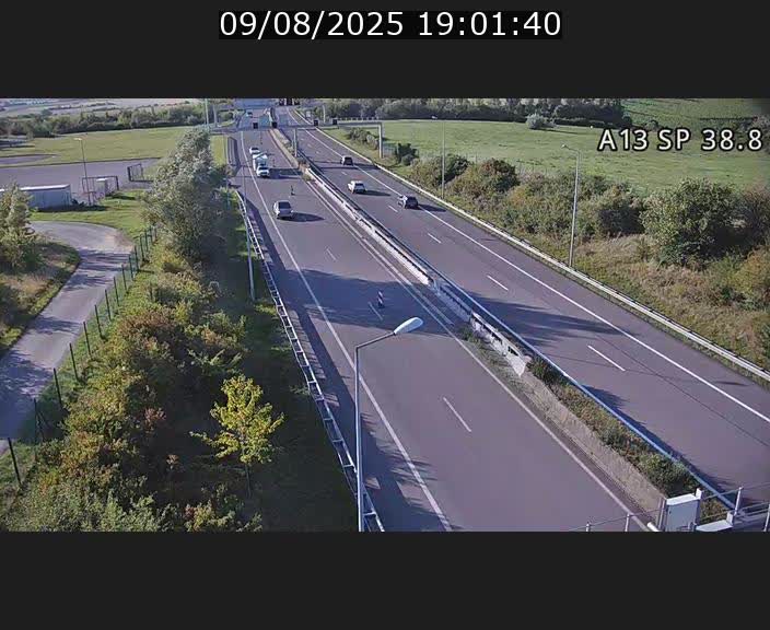 Webcam autoroute A13 à l'entrée ouest du tunnel Markusbierg à Schengen. Vue orientée vers le tunnel et l'Allemagne