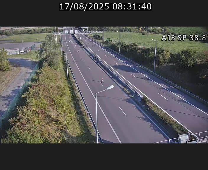 Webcam autoroute A13 à l'entrée ouest du tunnel Markusbierg à Schengen. Vue orientée vers le tunnel et l'Allemagne
