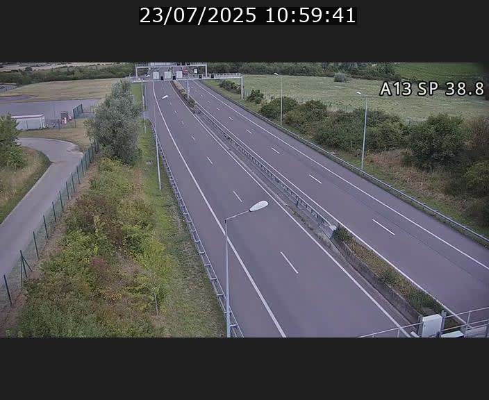 Webcam autoroute A13 à l'entrée ouest du tunnel Markusbierg à Schengen. Vue orientée vers le tunnel et l'Allemagne