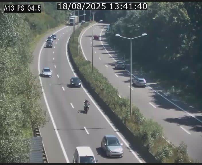 Traffic live webcam Luxembourg Differdange - A13 direction Esch-sur-Alzette - BK 4.5