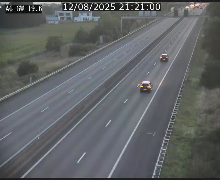 Traffic live webcam Luxembourg - Steinfort - A6 - BK 19.6 - direction Belgique