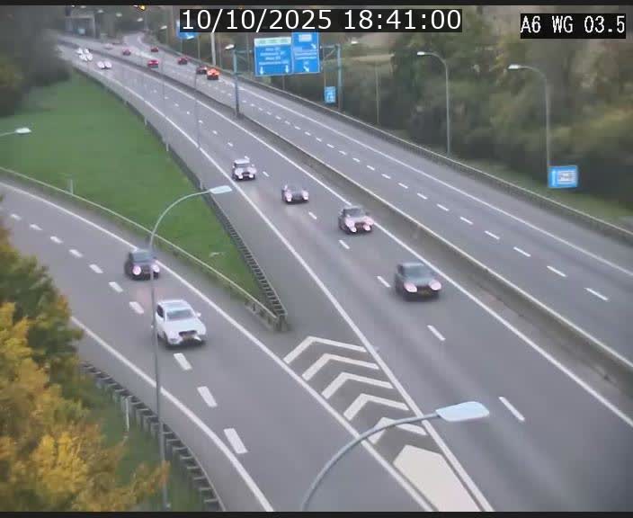 Traffic live webcam Luxembourg - Croix de Cessange - A6 - BK 3.5 - direction France/Allemagne