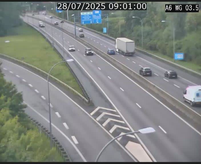 Traffic live webcam Luxembourg - Croix de Cessange - A6 - BK 3.5 - direction France/Allemagne