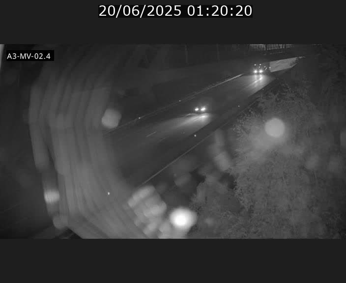 Webcam autoroute de la France (A3) au Luxembourg à Fentange, à proximité de la Croix de Gasperich. Vue orientée vers la Cloche d'Or