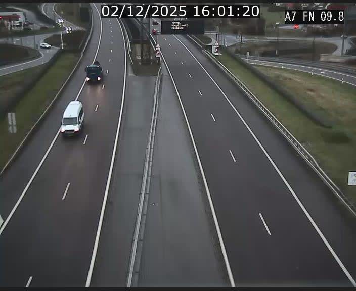 Caméra trafic Luxembourg - A7, Tunnel Gousselerbierg, sortie sud, direction rond-point Lorentzweiler (BK 9.9)