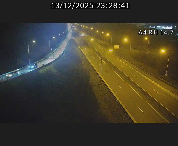Traffic live webcam Luxembourg Jonction Lankelz - A4 - BK 14.7 - direction Luxembourg