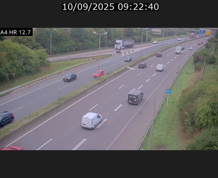 Traffic live webcam Luxembourg Esch sur Alzette - A4 - BK 12.7 - direction Esch-Belval