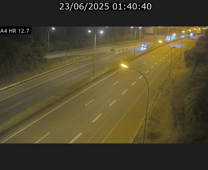 Traffic live webcam Luxembourg Esch sur Alzette - A4 - BK 12.7 - direction Esch-Belval