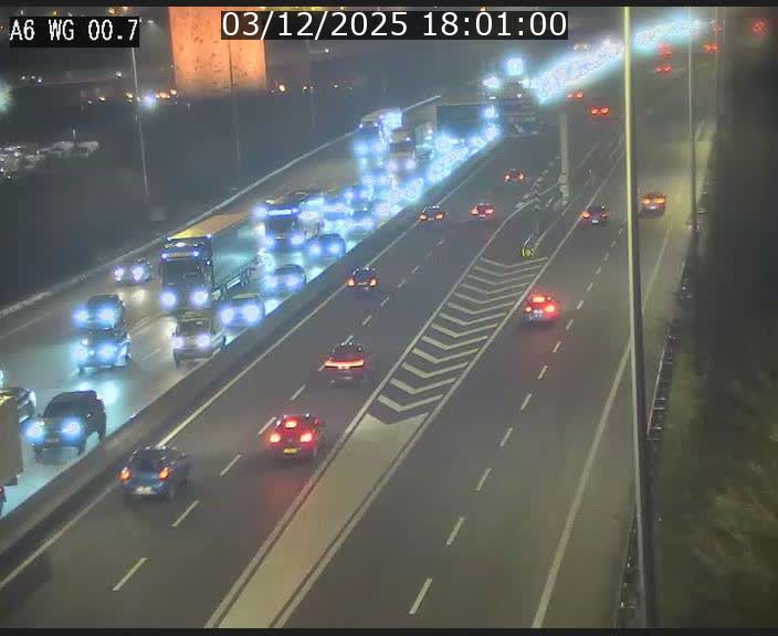 Traffic live webcam Luxembourg Croix de Cessange - A6 - BK 0.7 - direction A3 France