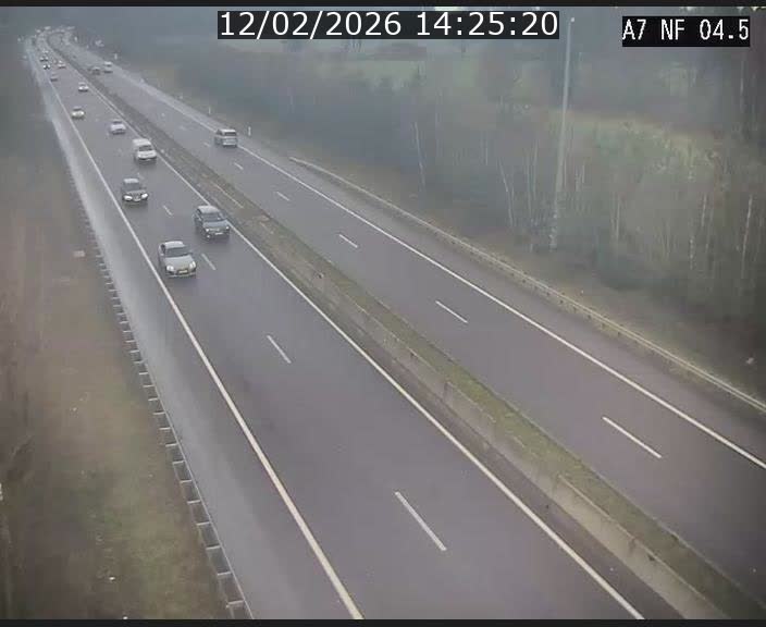 Caméra autoroute Luxembourg A7 - Passage à gibier Rëngelbour - direction Tunnel Grouft