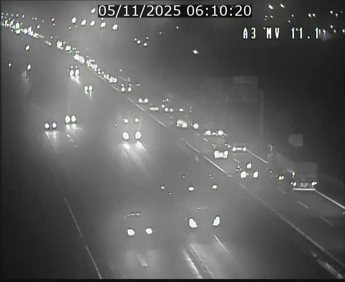 Traffic live webcam Luxembourg Croix de Bettembourg A3 - BK 11.1 - direction Luxembourg-ville