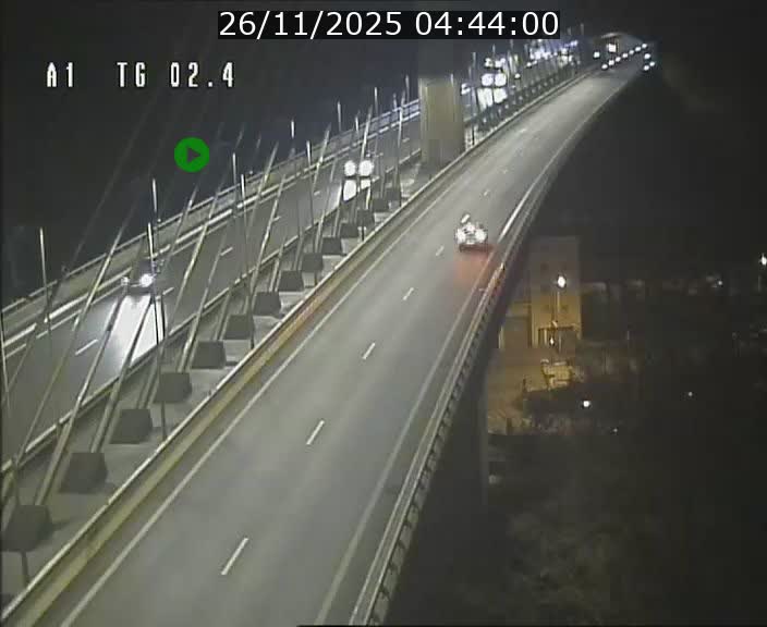 Traffic live webcam Luxembourg Sandweiler - A1 direction Luxembourg-ville - BK 2.4
