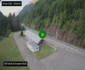 Webcam à l'entrée du tunnel du Somport, côté français, sur la N134, dans les Pyrénées, en direction de l'Espagne, à 1116 mètres d'altitude