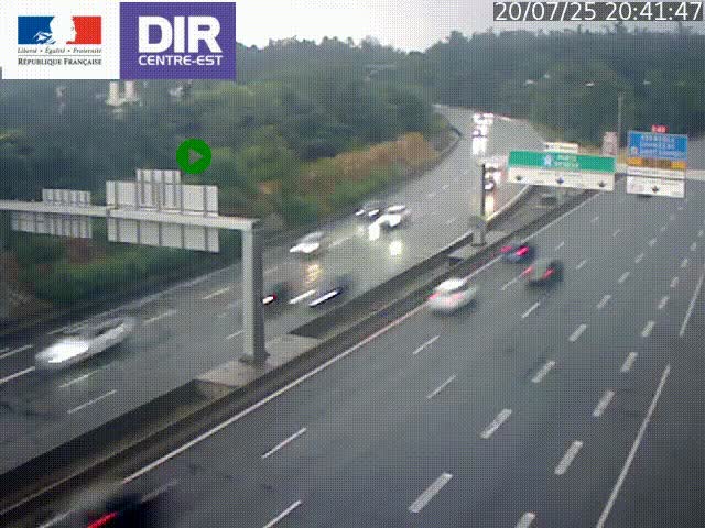 Caméra de circulation routière sur le boulevard périphérique Laurent Bonnevay de Lyon (D383) à hauteur de Bron, avant la jonction avec l'A43. Vue orientée vers l'échangeur