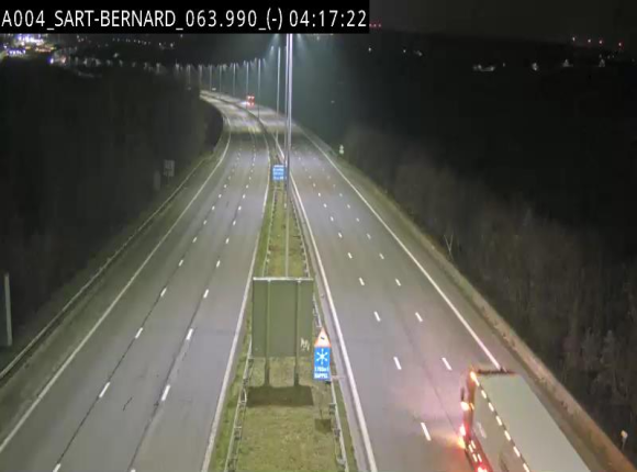 Webcam E411 à hauteur d'Assesse en provenance d'Arlon ou de la N4 vers Namur