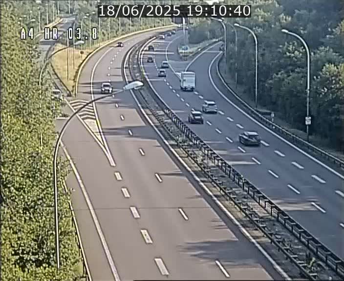 Webcam traffic A4 Luxembourg - BK 3.8 - Leudelange (direction Esch sur Alzette)