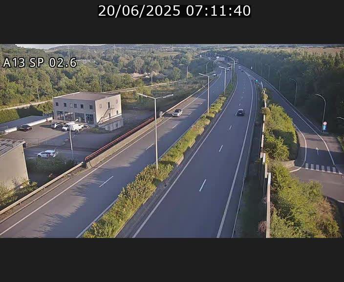 Traffic live webcam Luxembourg Sanem - A13 direction Pétange - BK 2.6