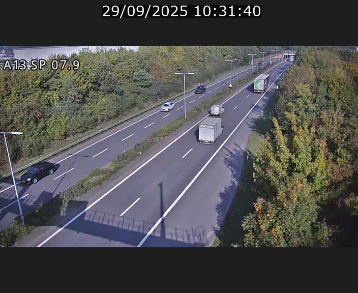 Traffic live webcam Luxembourg Jonction Lankelz - A13 direction Pétange - BK 7.9