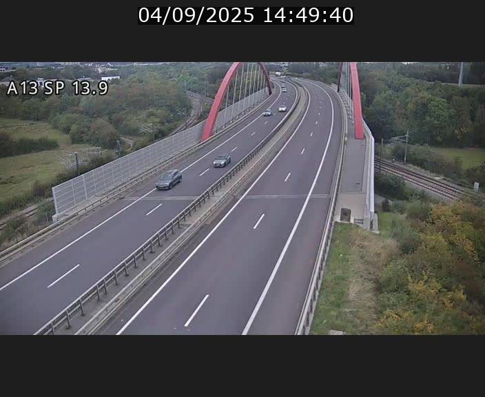Traffic live webcam Luxembourg Kayl - A13 direction Esch-sur-Alzette/Luxembourg-ville - BK 13.9