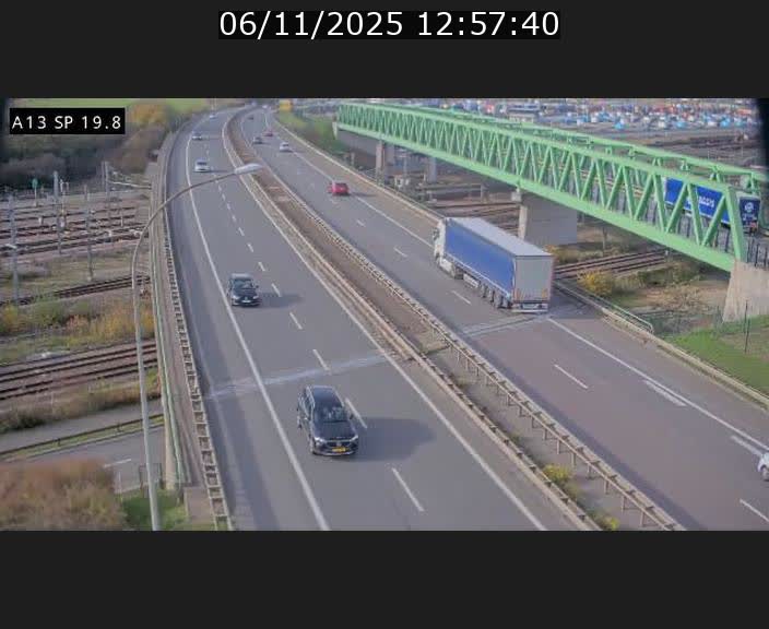 Traffic live webcam Luxembourg Croix de Bettembourg - A13 direction Esch-sur-Alzette - BK 19.8