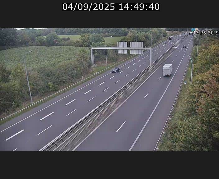 Traffic live webcam Luxembourg Croix de Bettembourg, rond-point d'Hellange - A13 direction Allemagne - BK 20.9