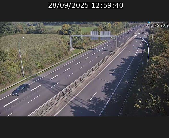 Traffic live webcam Luxembourg Croix de Bettembourg, rond-point d'Hellange - A13 direction Allemagne - BK 20.9