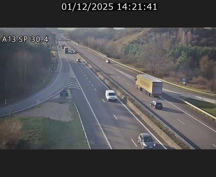 Traffic live webcam Luxembourg Altwies - A13 direction Luxembourg-ville - BK 30.4