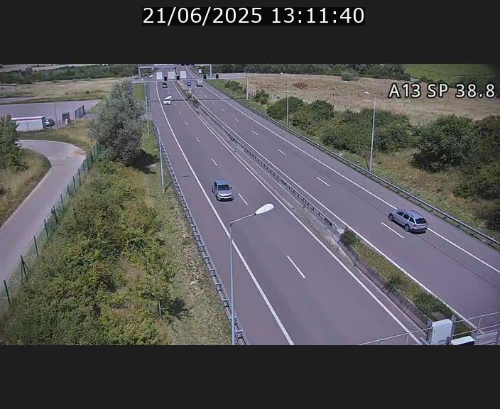 Webcam autoroute A13 à l'entrée ouest du tunnel Markusbierg à Schengen. Vue orientée vers le tunnel et l'Allemagne