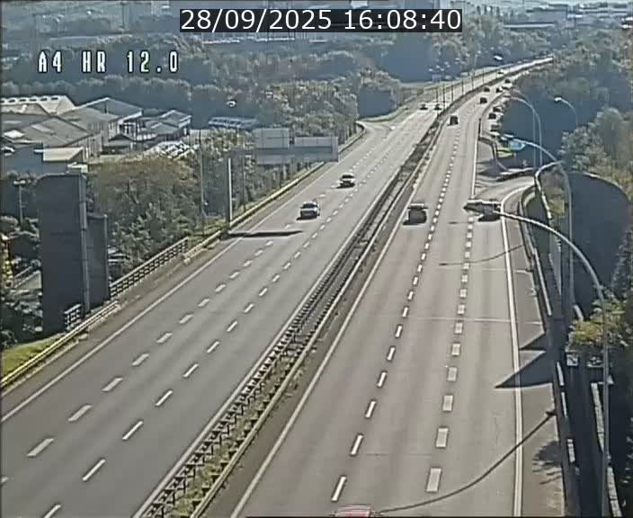 Traffic live webcam Luxembourg Jonction Foetz - A4 - BK 12.0 - direction Esch sur Alzette