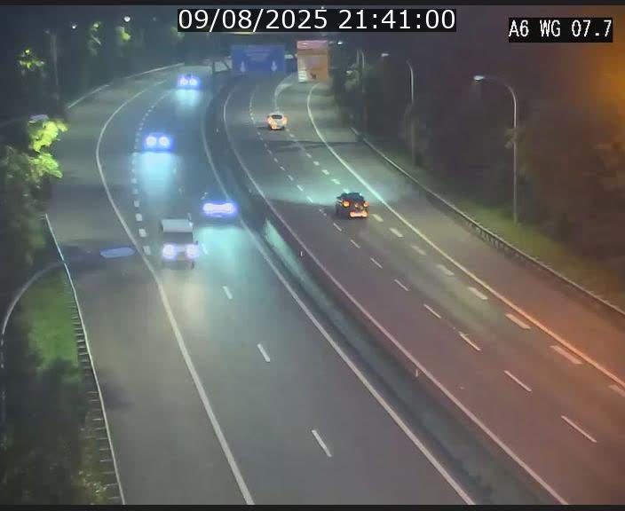 Traffic live webcam Luxembourg - Bridel - A6 - BK 7.7 - direction Belgique
