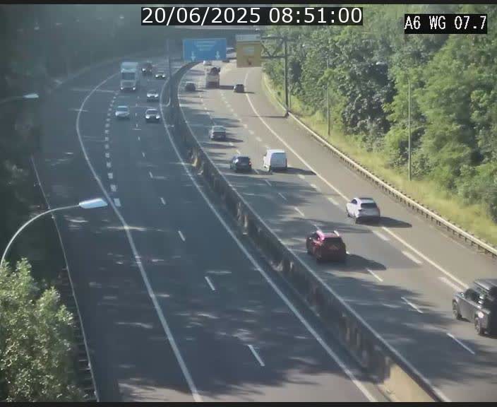 Traffic live webcam Luxembourg - Bridel - A6 - BK 7.7 - direction Belgique