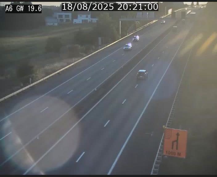 Traffic live webcam Luxembourg - Steinfort - A6 - BK 19.6 - direction Belgique