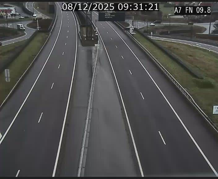 Caméra trafic Luxembourg - A7, Tunnel Gousselerbierg, sortie sud, direction rond-point Lorentzweiler (BK 9.9)