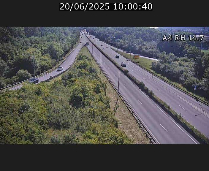 Traffic live webcam Luxembourg Jonction Lankelz - A4 - BK 14.7 - direction Luxembourg