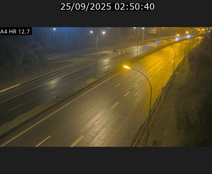 Traffic live webcam Luxembourg Esch sur Alzette - A4 - BK 12.7 - direction Esch-Belval