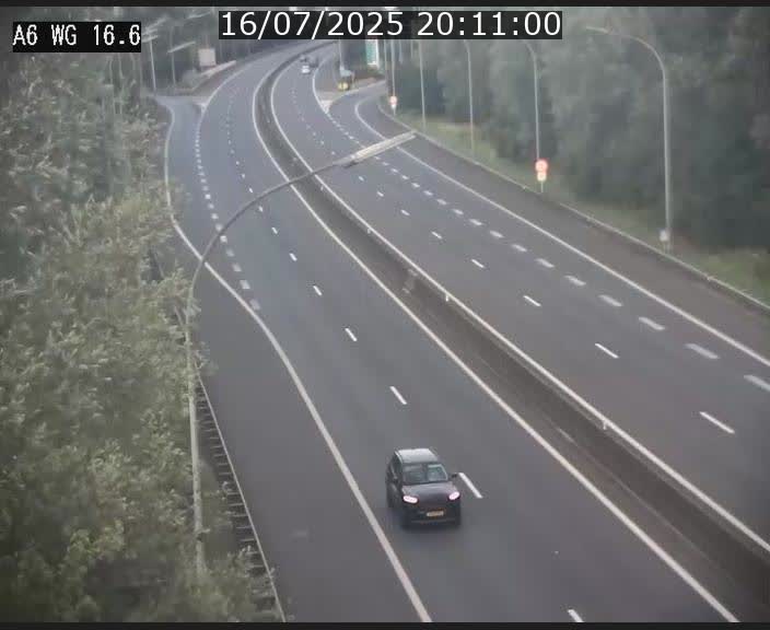 Traffic live webcam Luxembourg Aire de Capellen - A6 - BK 16.6 - direction Luxembourg/France/Allemagne