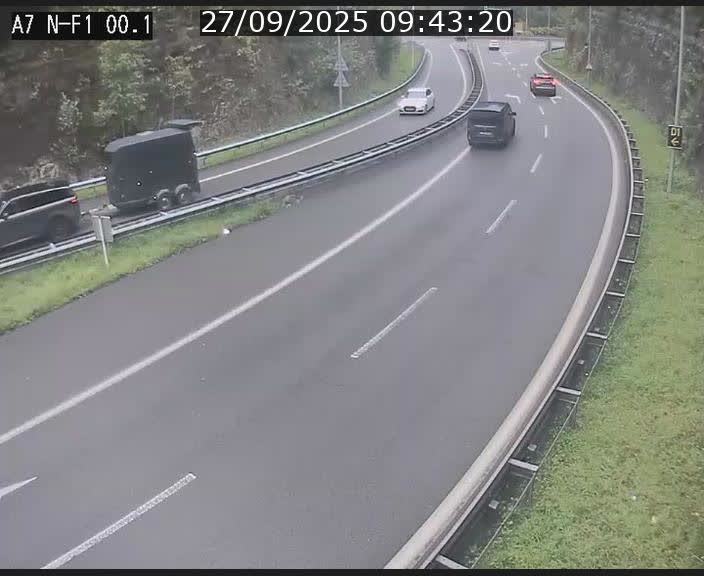 Webcam autoroute Luxembourg A7 située dans la sortie 1 Waldhof, vers la N11, avant le Tunnel Stafelter