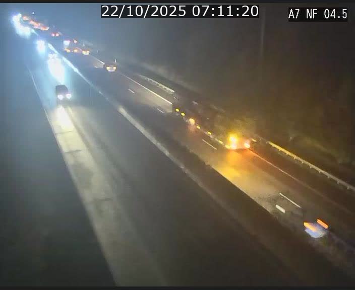 Caméra autoroute Luxembourg A7 - Passage à gibier Rëngelbour - direction Tunnel Grouft