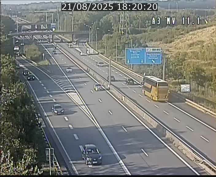 Traffic live webcam Luxembourg Croix de Bettembourg A3 - BK 11.1 - direction Luxembourg-ville