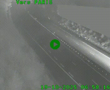 Caméra routière sur l'autoroute A20 à Saint-Pardoux-l'Ortigier, à la jonction avec l'A89. Vue orientée vers Paris