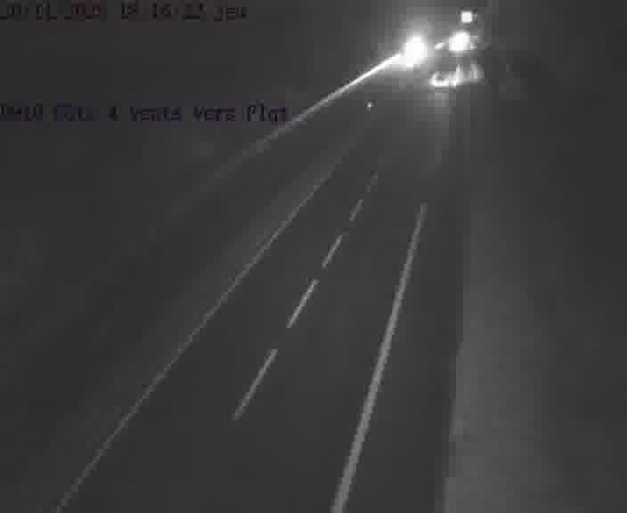 Webcam sur la D910 située dans la Côte des 4 vents. Vue orientée vers le haut de la côte, vers Faulquemont