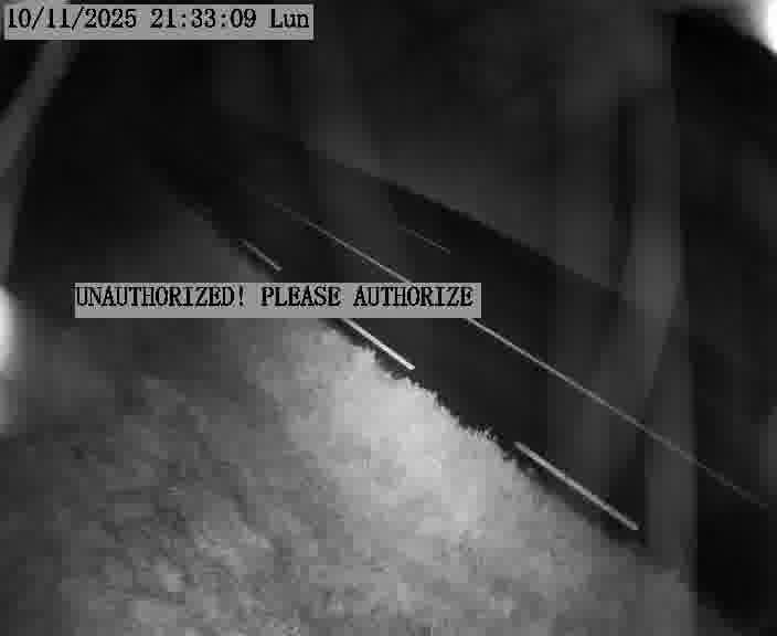 Webcam installée le long de D955 (France) à Amelécourt, pointée vers Metz, utile pour suivre précisément les conditions de trafic.