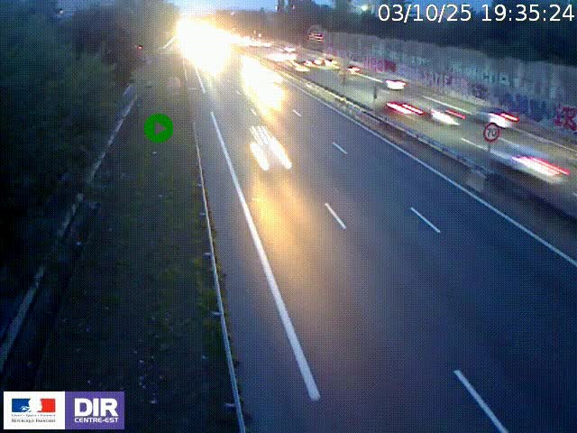 Webcam à Bron sur l'A43 à la jonction avec le boulevard périphérique de Lyon (D383). Vue orientée vers Lyon