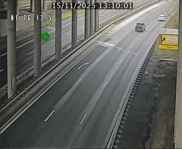 Traffic live webcam Luxembourg Senningen - A1 direction Luxembourg - BK 13.5