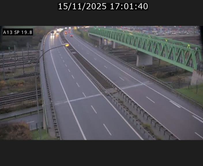 Traffic live webcam Luxembourg Croix de Bettembourg - A13 direction Esch-sur-Alzette - BK 19.8