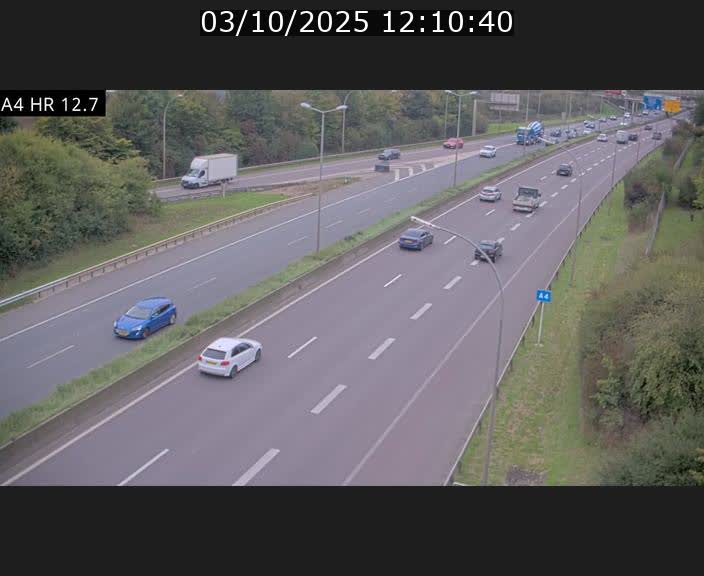 Traffic live webcam Luxembourg Esch sur Alzette - A4 - BK 12.7 - direction Esch-Belval