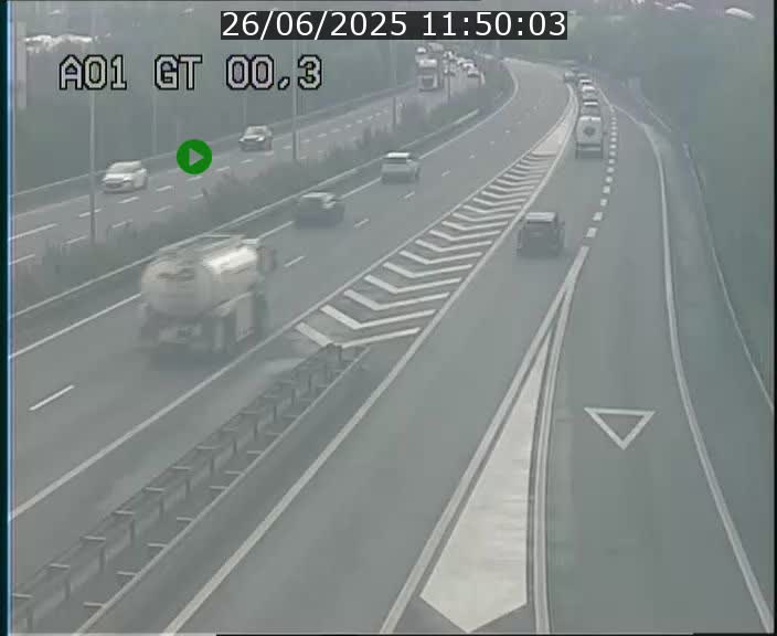 Traffic live webcam Luxembourg Croix de Gasperich - A1 direction Kirchberg - BK 0.3