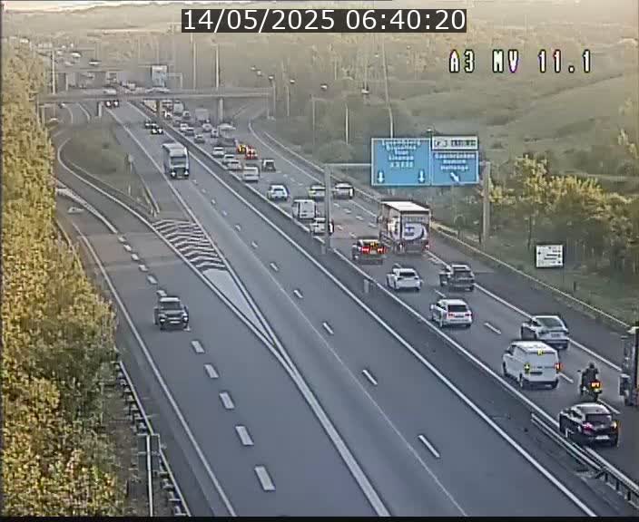 Traffic live webcam Luxembourg Croix de Bettembourg A3 - BK 11.1 - direction Luxembourg-ville