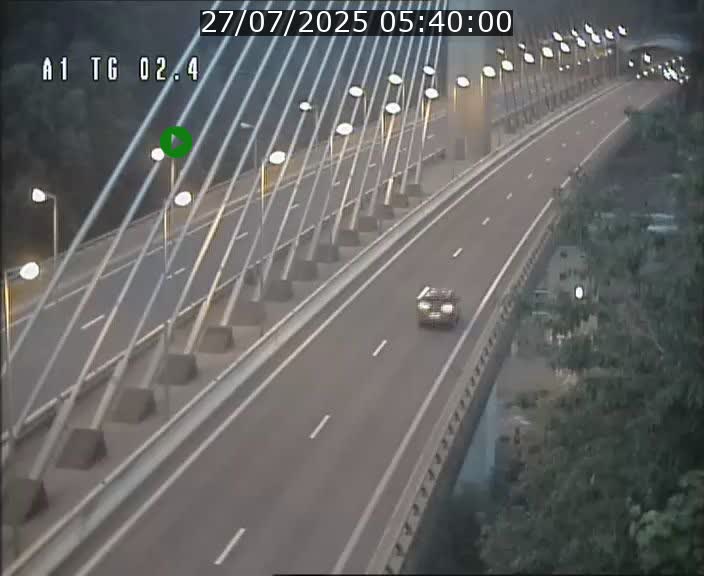 Traffic live webcam Luxembourg Sandweiler - A1 direction Luxembourg-ville - BK 2.4