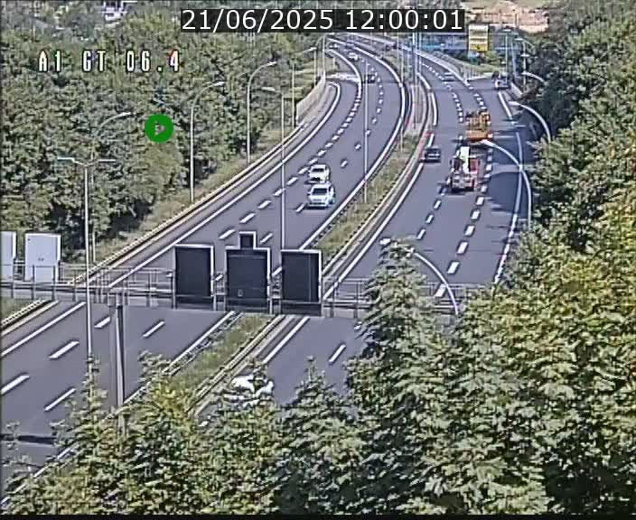 Traffic live webcam Luxembourg Hamm - A1 direction Sandweiler - BK 6.4